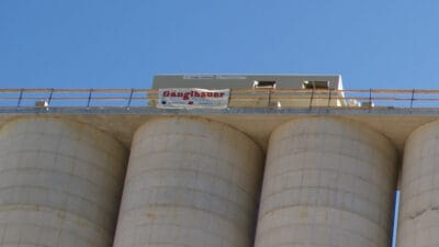 stahlbeton_rundbehaelter_schotter_logistik_bernegger_spital_ganglbauer_baumeister